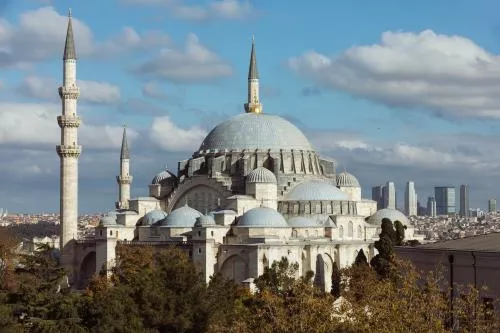 عکس رایگان JPG باکیفیت شهر استانبول شامل مسجد و ابر در آسمان 24379