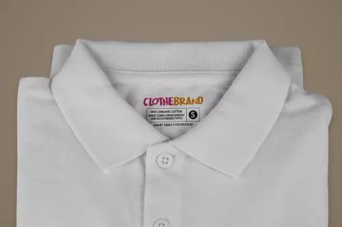 دانلود فایل PSD موکاپ لوگو و برند روی پیراهن یقه دار تا شده 24726