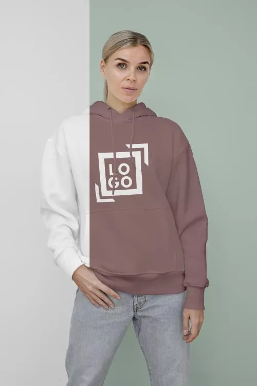 دانلود فایل PSD موکاپ هودی زنانه شیک از نما روبرو 24770