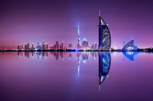 عکس با کیفیت جزئیات آسمان‌خراش در انعکاس شهر دبی ، امارات متحده عربی 27568