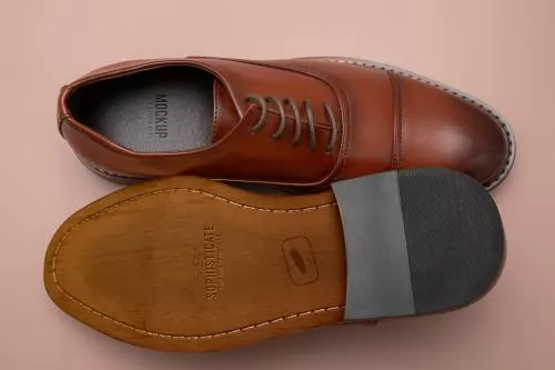 فایل PSD موکاپ لوگو کف کفش 28254