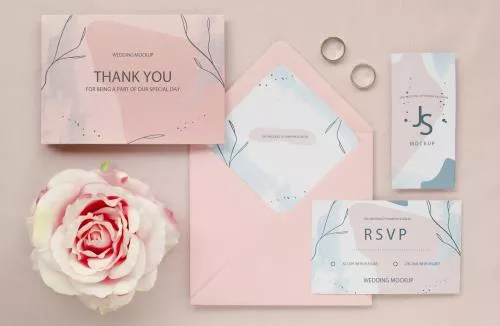 فایل PSD کارت عروسی از نمای بالا با حلقه های گل رز 25658