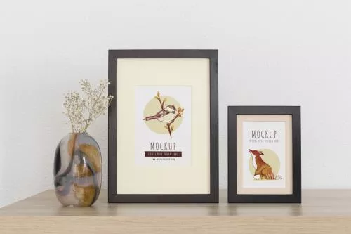 فایل PSD موکاپ قاب عکس با عناصر زینتی رایگان 25685