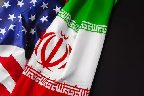 عکس با کیفیت پرچم ایران همراه با پرچم ایالات متحده آمریکا 27698