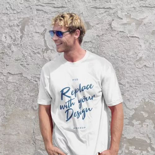 موکاپ لباس مدل مرد 28040