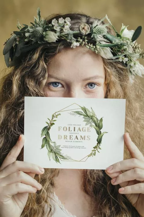 عروس با موکاپ کارت عروسی فایل PSD فتوشاپ لایه باز 21339