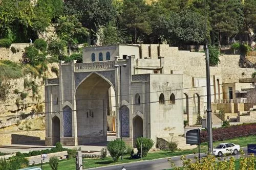 عکس با کیفیت از دروازه قرآن در شهر شیراز 20897