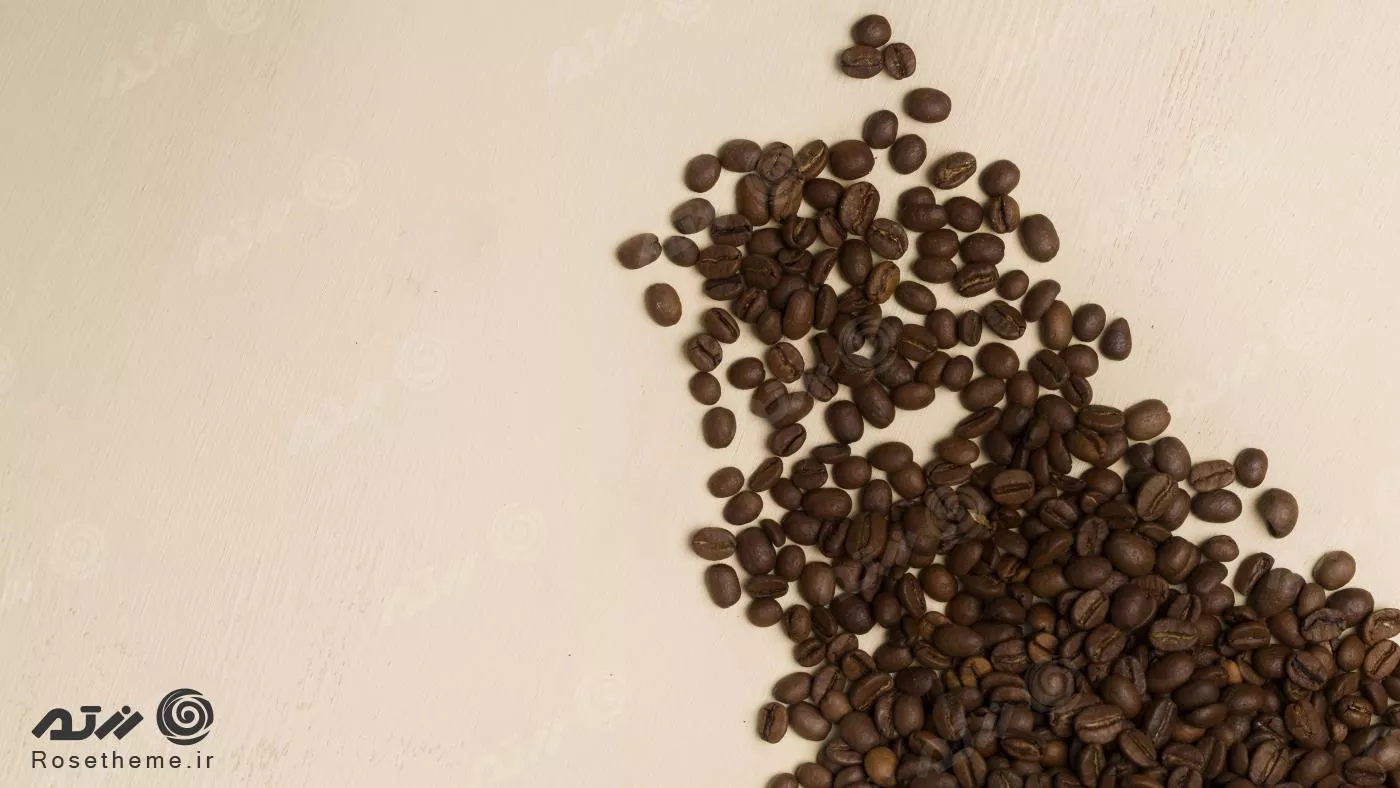 عکس با کیفیت فوق العاده چیدمان دانه های قهوه سیاه در زمینه بژ با دانه های قهوه 22100